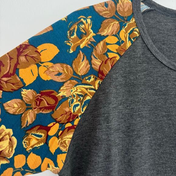 Lularoe Randy Top in a Floral Print/Heathered Grey - Picture 4 of 6